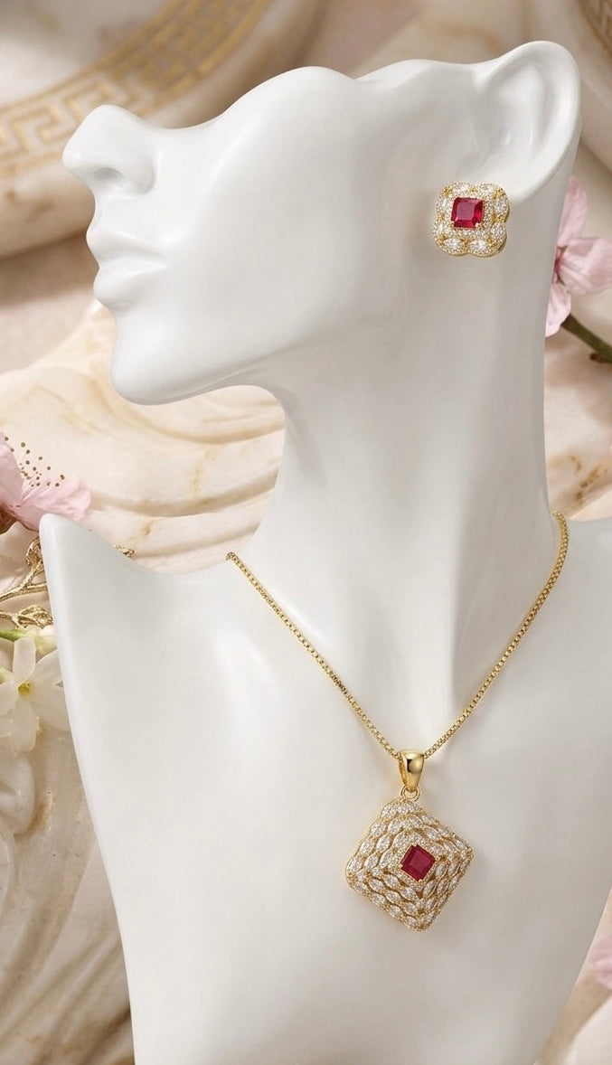THE ROYAL RUBY LATTICE SET