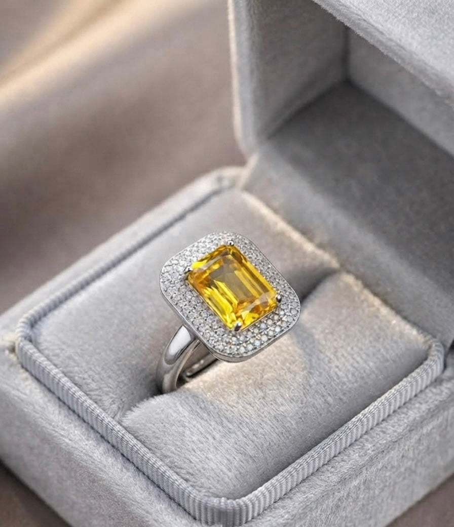 THE GRAND RADIANT HALO STATEMENT RING