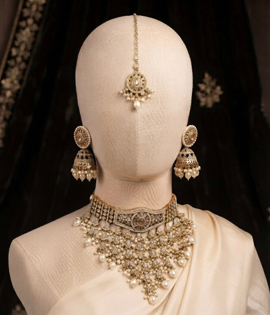 REGAL ANTIQUE GOLD POLKI & PEARL NECKLACE SET
