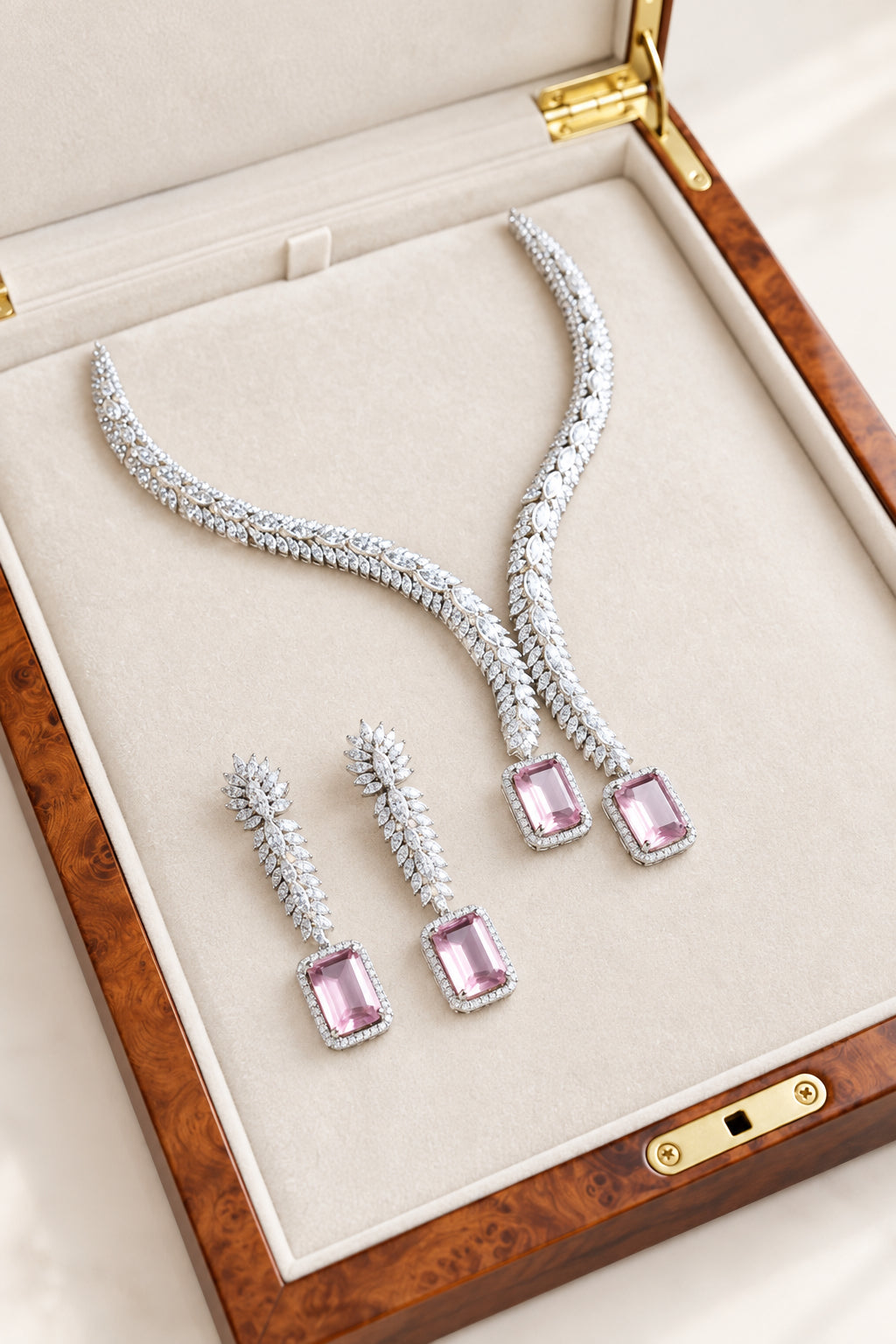 BLUSH ROSE AD NECKLACE SET