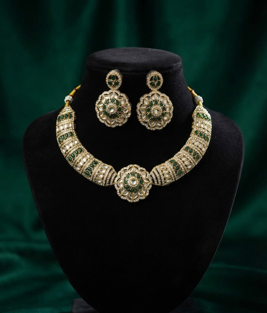 ROYAL EMERALD KUNDAN SET