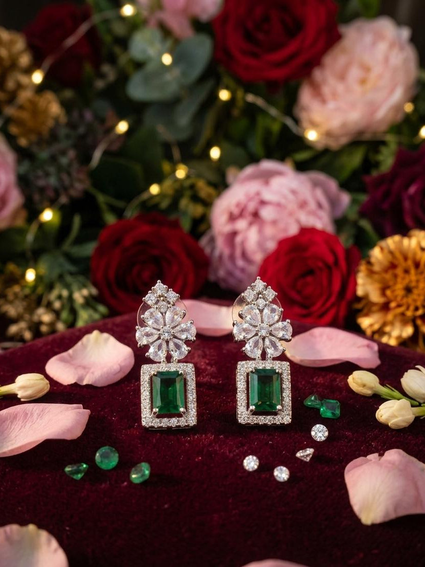 THE ICY GEOMETRIC FLOWERDROPS