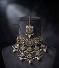 THE POLKI AND PEARL CHOKER SET