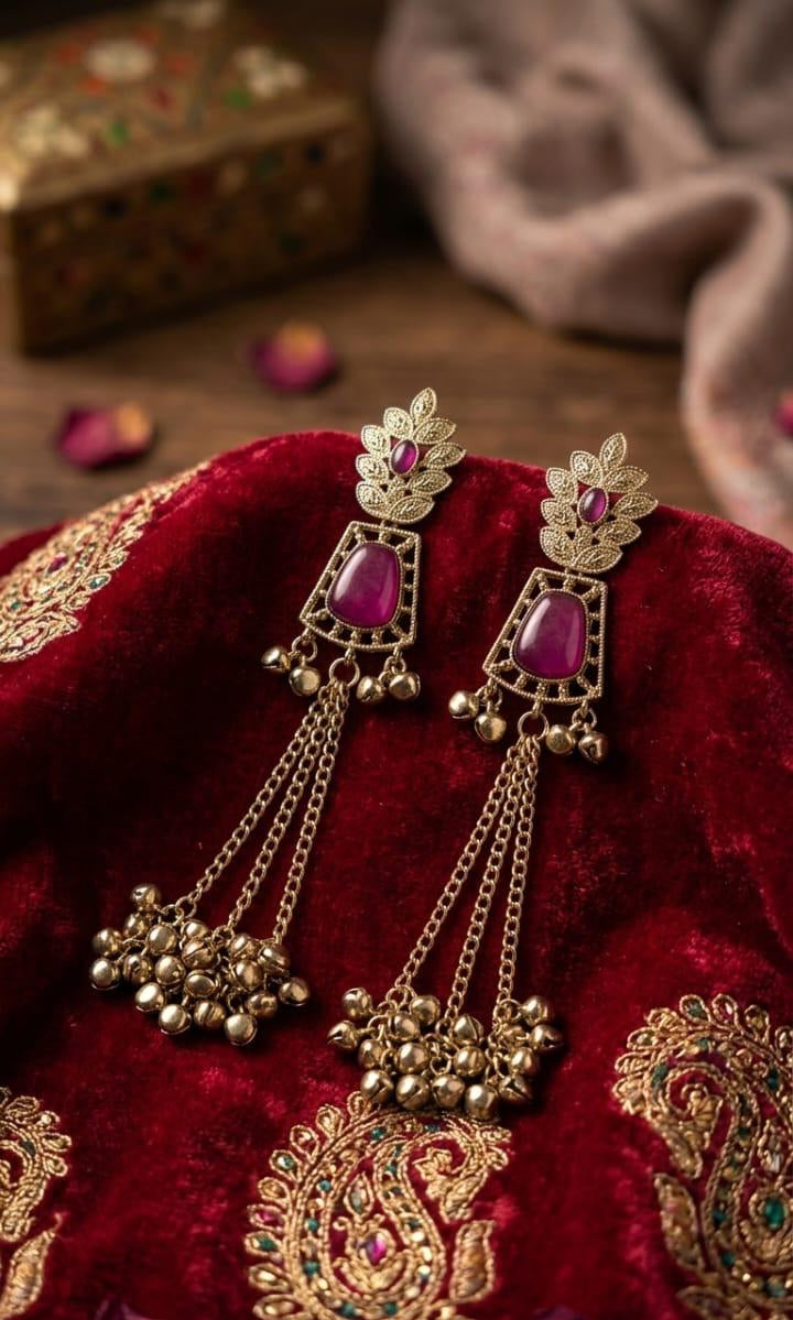 THE REYNA CRIMSON KASHMIRI CASCADES