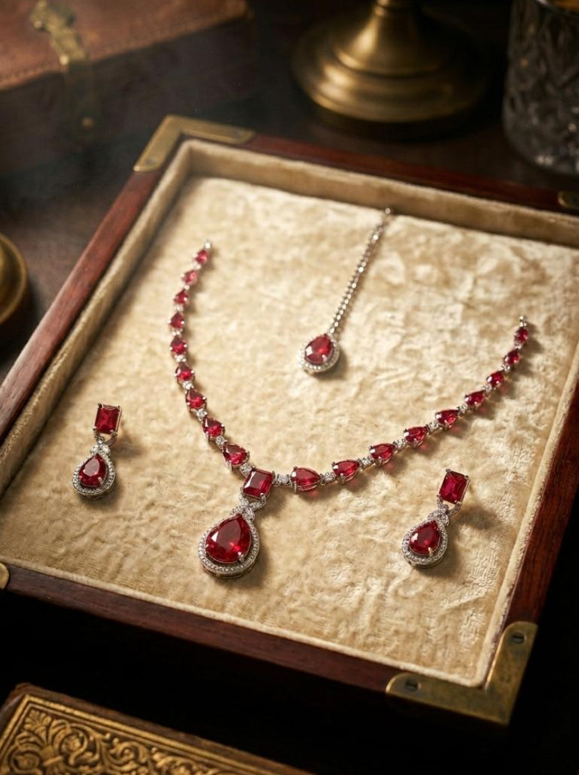 THE ROYAL HERITAGE | MARQUISE AD NECKLACE , EARRINGS & MAANG TIKKA SET