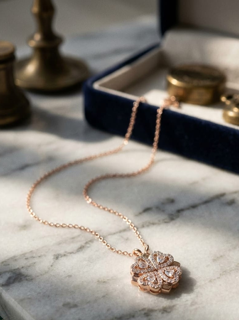 CLOVER HEART PENDANT